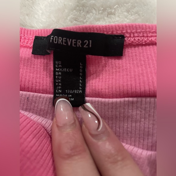 Crop Top - Picture 2 of 4